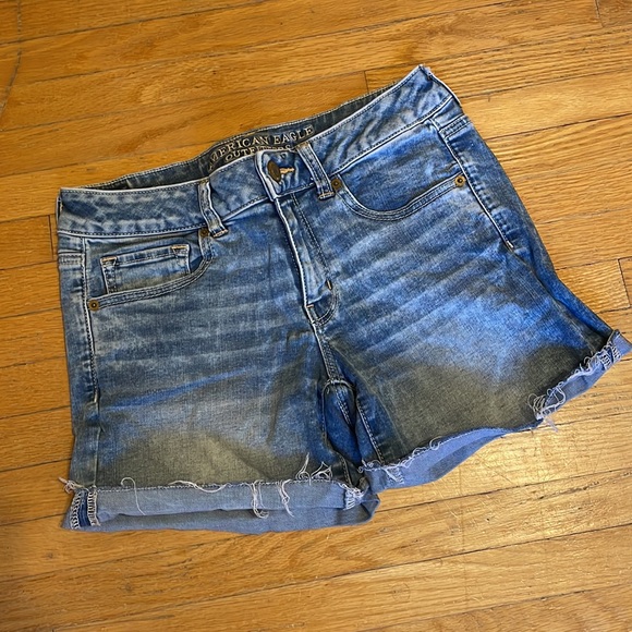 American Eagle super stretch midi jean short - Picture 2 of 2
